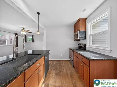 Kitchen - 2587 E Scenic, Bath, PA 18014 photo 1 of 7