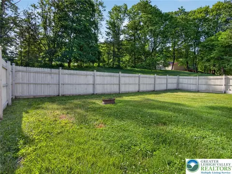 Exterior - 2587 E Scenic, Bath, PA 18014 photo 13 of 15