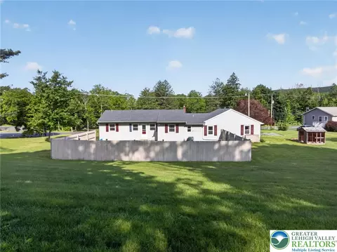 Exterior - 2587 E Scenic, Bath, PA 18014 photo 9 of 15