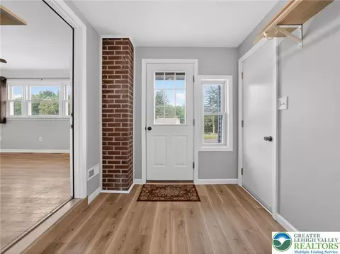 Entry Way - 2587 E Scenic, Bath, PA 18014 photo 1 of 1