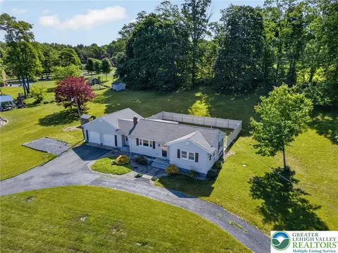 View/Area - 2587 E Scenic, Bath, PA 18014 photo 3 of 8