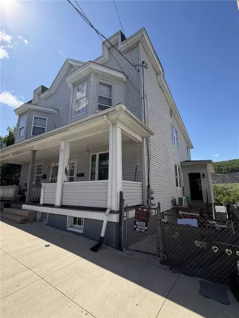 129 Ridge St, Coaldale, PA 18218