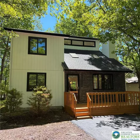 479 Towamensing Trl, Albrightsville, PA 18210