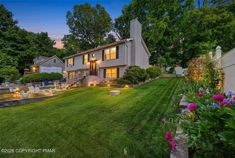 Crocus Drive, Smithfield Twp, PA 18301
