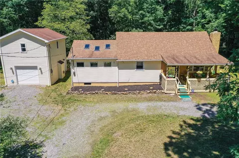 74 Lake Dr, White Haven, PA 18661