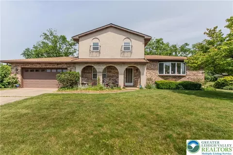 3380 Highfield St, Bethlehem, PA 18020