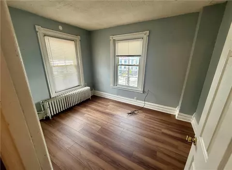 Bedroom - 1401 E 5th St, Bethlehem, PA 18015 photo 3 of 4