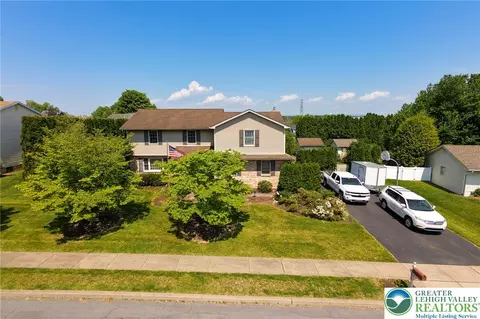 1404 Jeffrey Ln, Easton, PA 18045