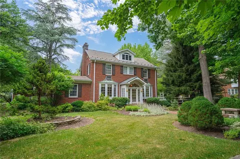 2535 W Allen St, Allentown, PA 18104