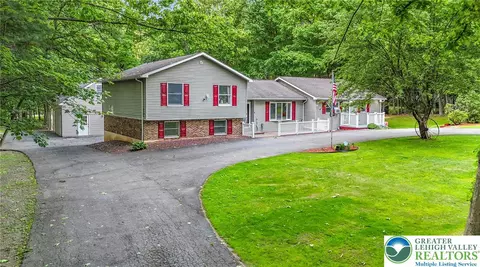 256 Sundance Rd, Effort, PA 18330