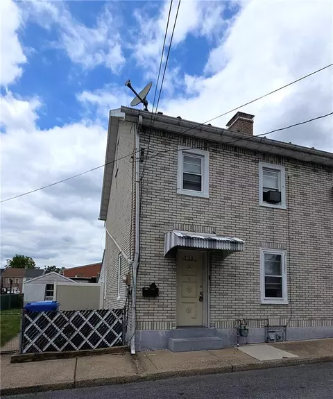 230 Wood St, Catasauqua, PA 18032