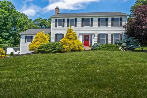 9461 Red Rd, Kempton, PA 19529