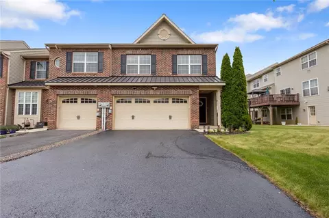 5039 Dale Trl, Allentown, PA 18104