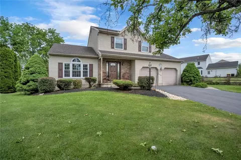 163 Silo Cir, Nazareth, PA 18064