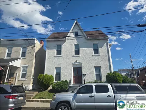 578 Broad St, Emmaus, PA 18049