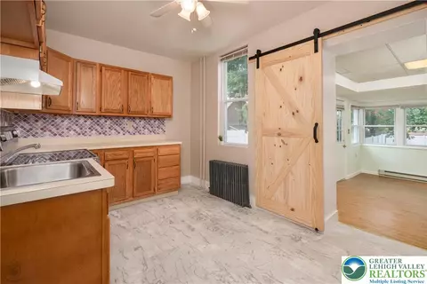 111 E Garrison St, Bethlehem, PA 18018 photo 13