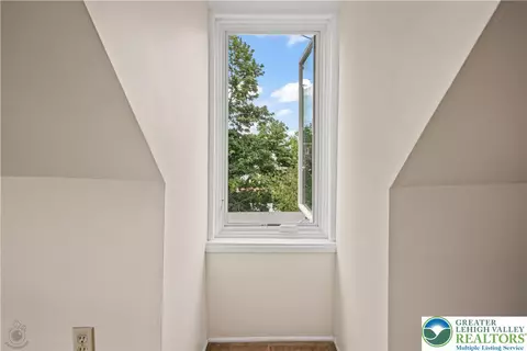111 E Garrison St, Bethlehem, PA 18018 photo 21