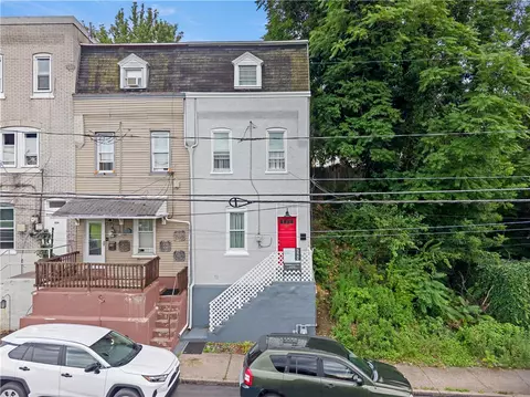 530 Auburn St, Allentown, PA 18103