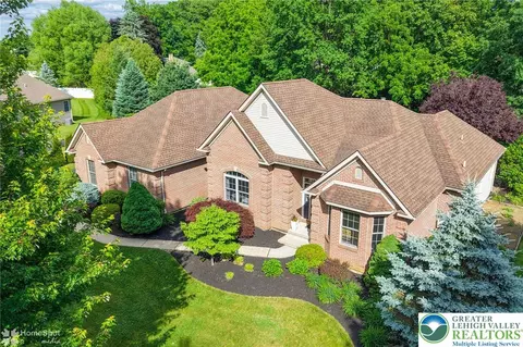 235 Hopewell Dr, Allentown, PA 18104