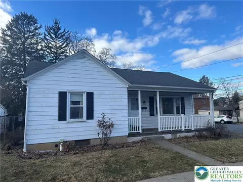 1037 Maple St, Bethlehem, PA 18018