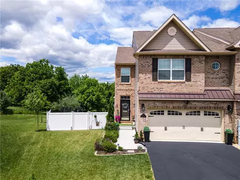 4275 Beech Dr, Nazareth, PA 18064