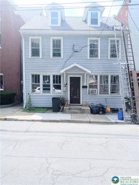 447 Center Ave, Jim Thorpe, PA 18229