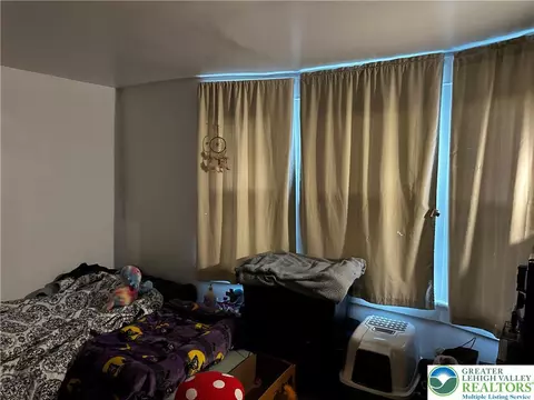 Bedroom - 134 E High St, Hellertown, PA 18055 photo 3 of 7