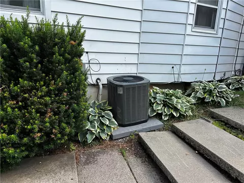 Exterior - 134 E High St, Hellertown, PA 18055 photo 3 of 4