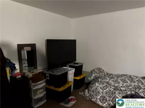 Bedroom - 134 E High St, Hellertown, PA 18055 photo 4 of 7