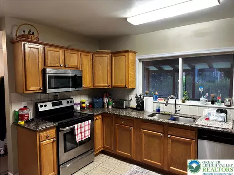 Kitchen - 134 E High St, Hellertown, PA 18055 photo 1 of 2