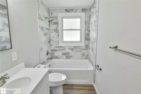 Bath - 415 Willow Rd, Hellertown, PA 18055 photo 1 of 1