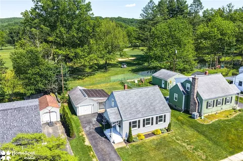 View/Area - 415 Willow Rd, Hellertown, PA 18055 photo 2 of 3