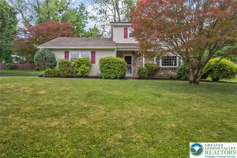 268 Apollo Dr, Bethlehem, PA 18017