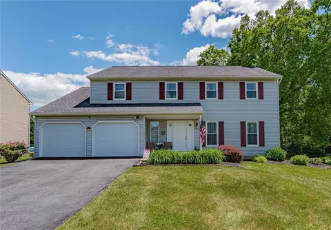 3251 Sequoia Dr, Macungie, PA 18062