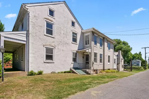120 Kemp St #86, Lyons, PA 19536