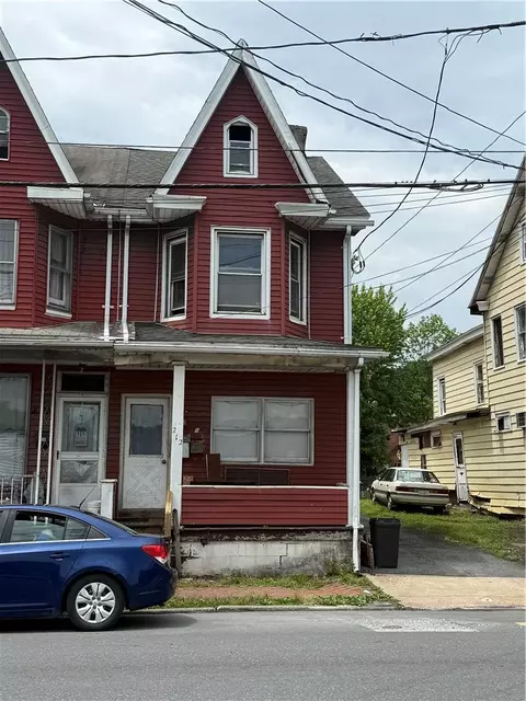 212 Center St, Tamaqua, PA 18252