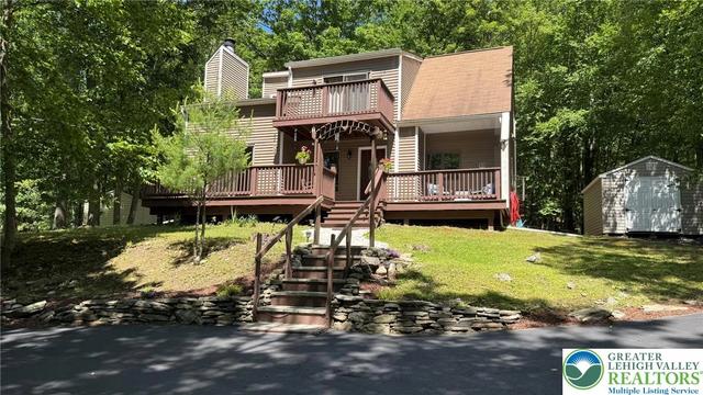 4271 Winchester Way, Saw Creek, PA 18324
