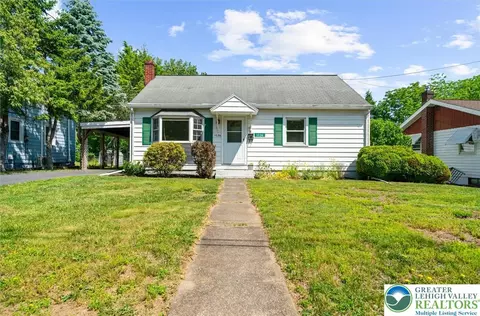 1036 Fritz Ave, Stroudsburg, PA 18360