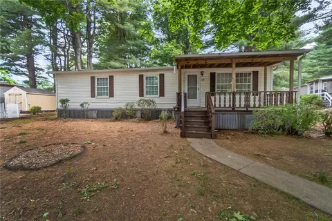 1010 Spruce Ln, Breinigsville, PA 18031