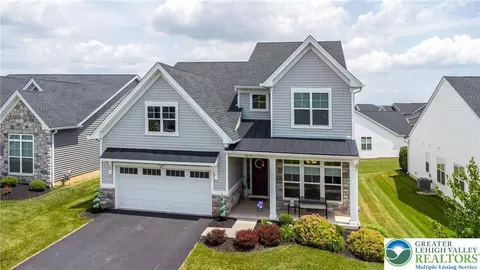 1815 Valley View Dr, Allentown, PA 18104