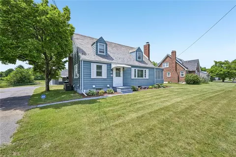 4065 Airport Rd, Allentown, PA 18109
