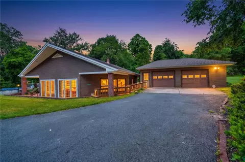 940 Potomac St, Mount Bethel, PA 18343