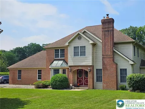 881 Gove Rd, Nazareth, PA 18064