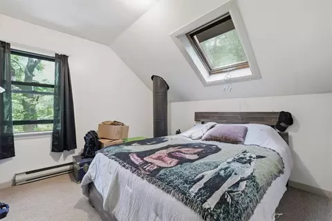 Bedroom - 180 E Shore Dr, Dingmans Ferry, PA 18328 photo 1 of 4