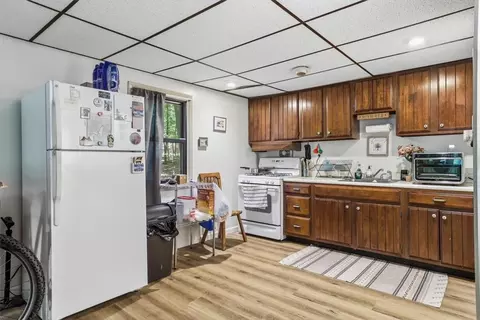 Kitchen - 180 E Shore Dr, Dingmans Ferry, PA 18328 photo 1 of 2