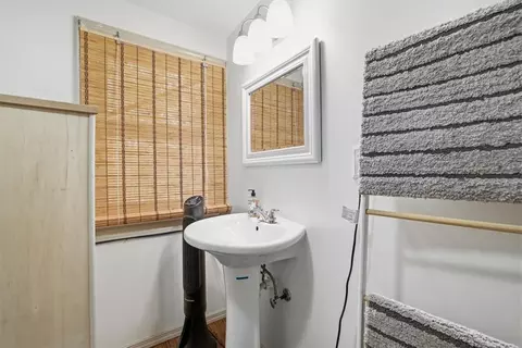 Bath - 180 E Shore Dr, Dingmans Ferry, PA 18328 photo 2 of 2