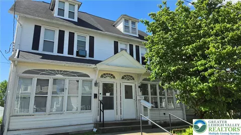 315 Mulberry St, Catasauqua, PA 18032