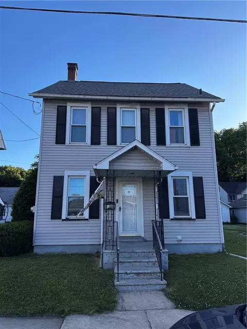 5128 3rd St, Cementon, PA 18052