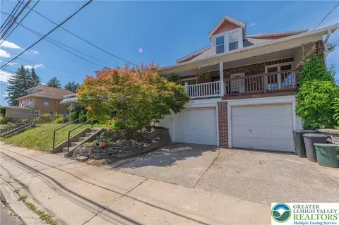661 North St, Emmaus, PA 18049