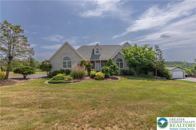 4684 York Dr, Orefield, PA 18069